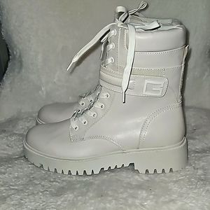 GUESS ONIKA Women Combat Boots Velero strap around Size 9 M